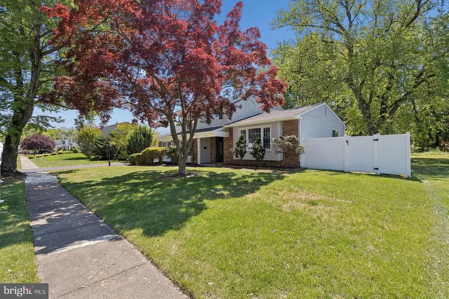 210 Lawnton Avenue, West Deptford, NJ 08096 - #2