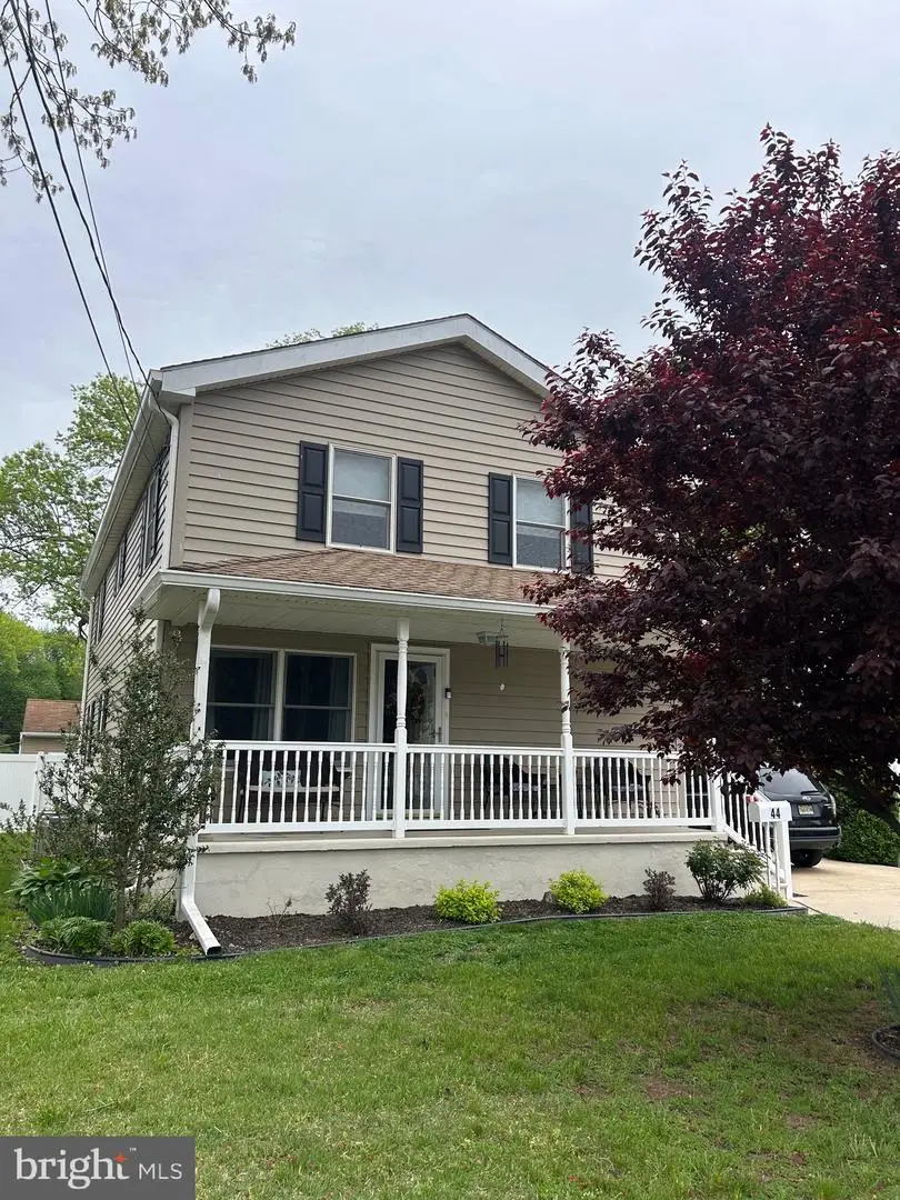 44 S Market St, Gibbstown, NJ 08027 - #1