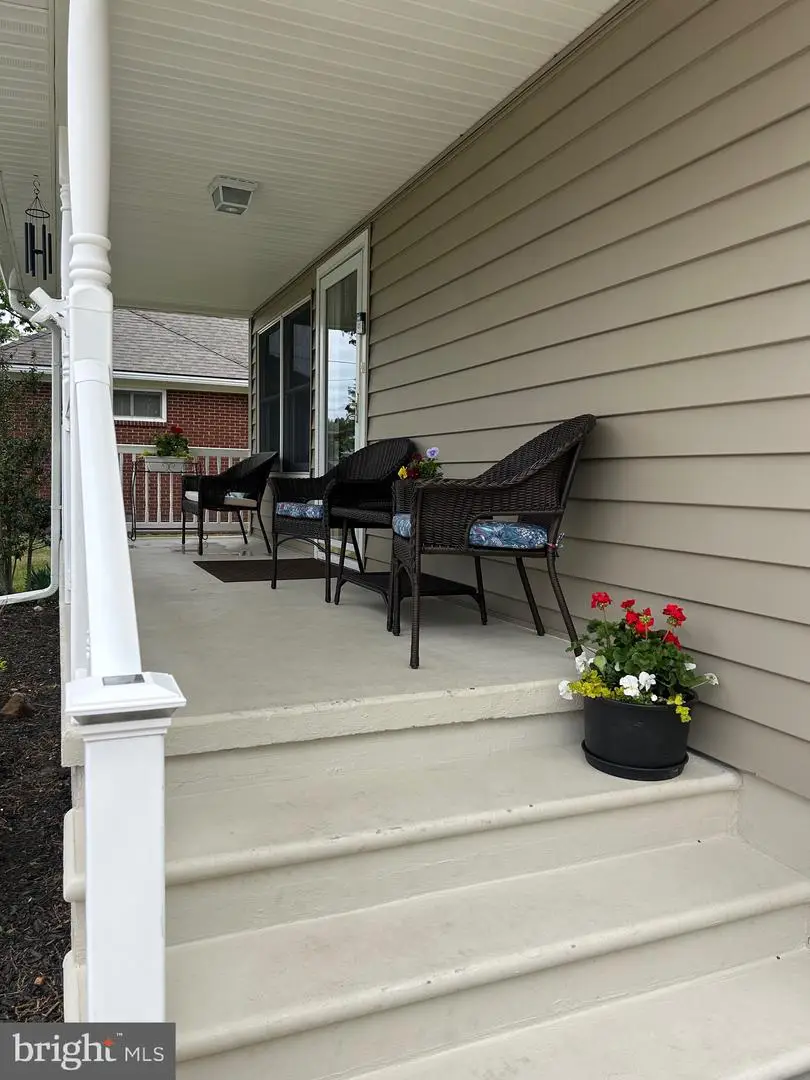 44 S Market St, Gibbstown, NJ 08027 - #3