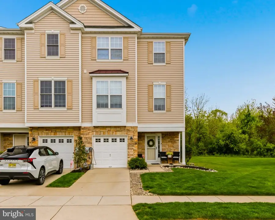 155 Acorn Dr, Mount Royal, NJ 08061 - #2