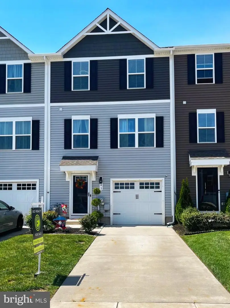 41 Burr St, Williamstown, NJ 08094 - #1