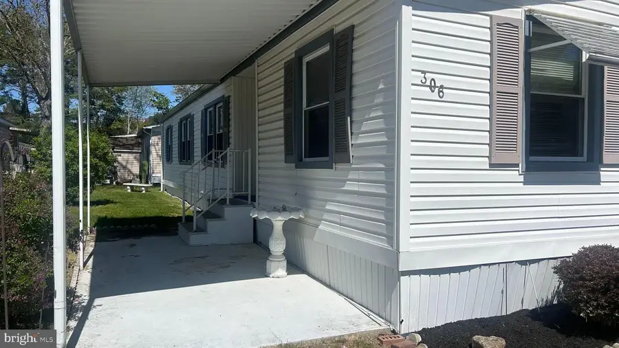 306 Dale Ln, Williamstown, NJ 08094 - #2