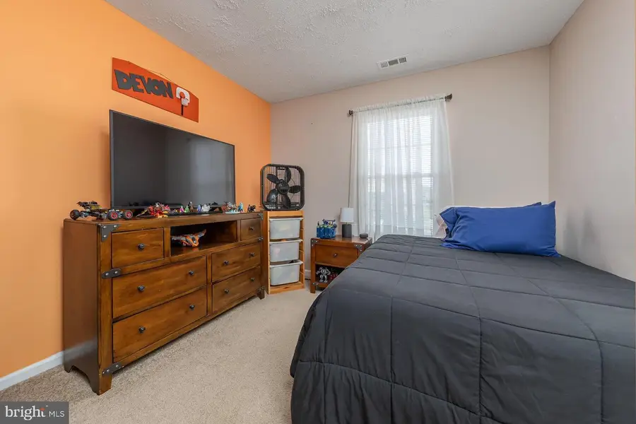 2502 Thistledown Ct, Sewell, NJ 08080 - #2