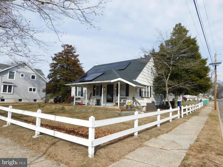 421 New Jersey Ave, National Park, NJ 08063 - #3