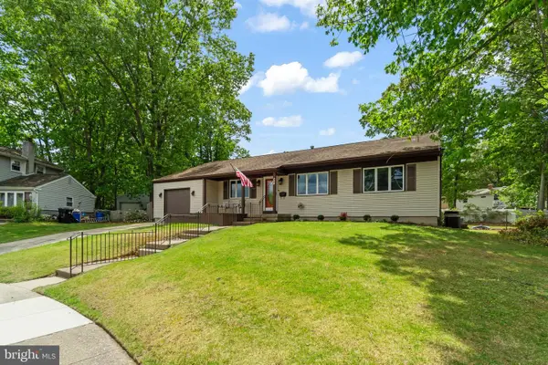 907 Preston Ct, BLACKWOOD, NJ 08012
