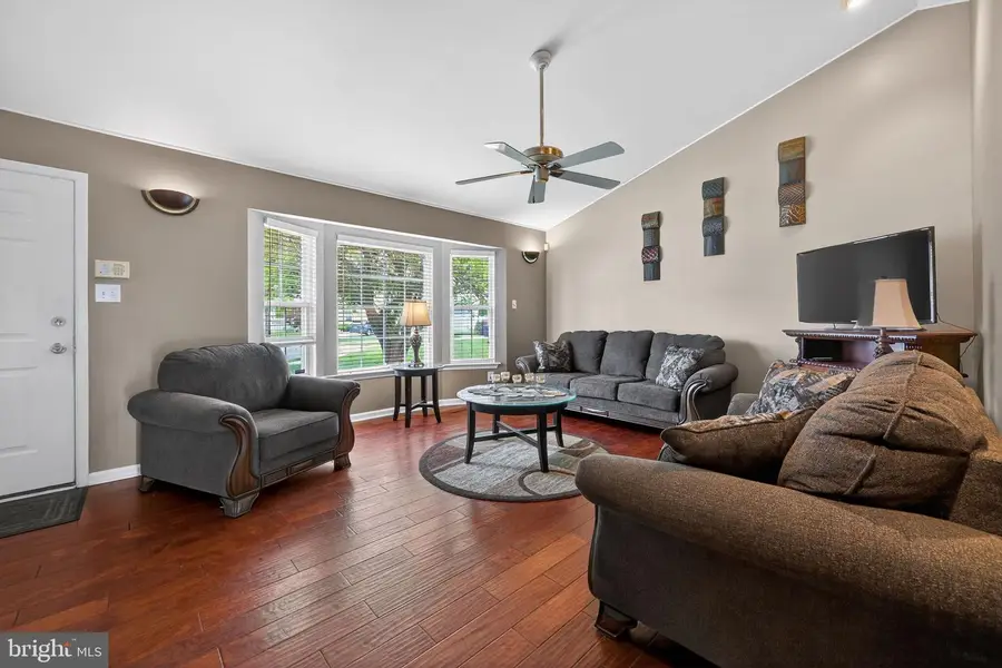 6 Tulip Ct, Woodbury, NJ 08096 - #3