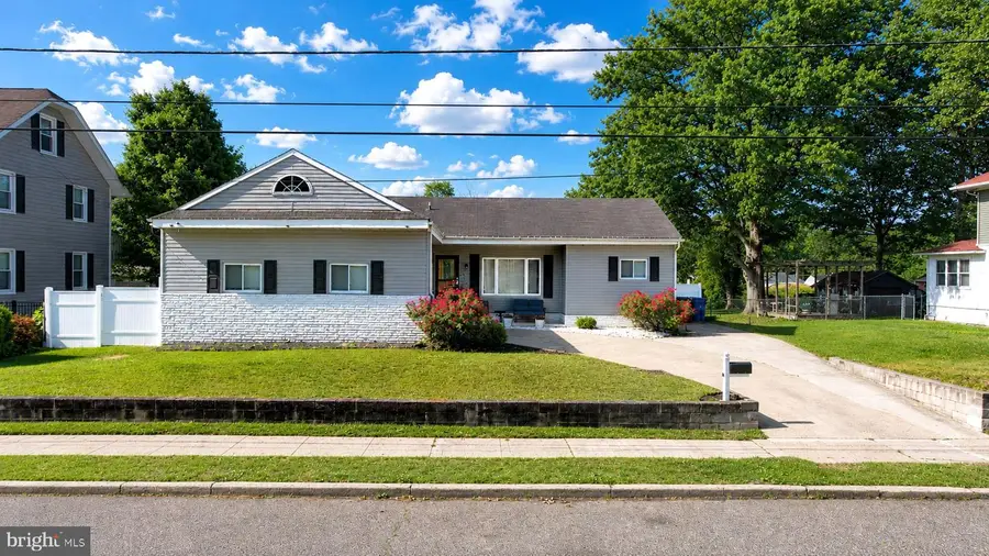 317 Queen St, Woodbury, NJ 08096 - #3