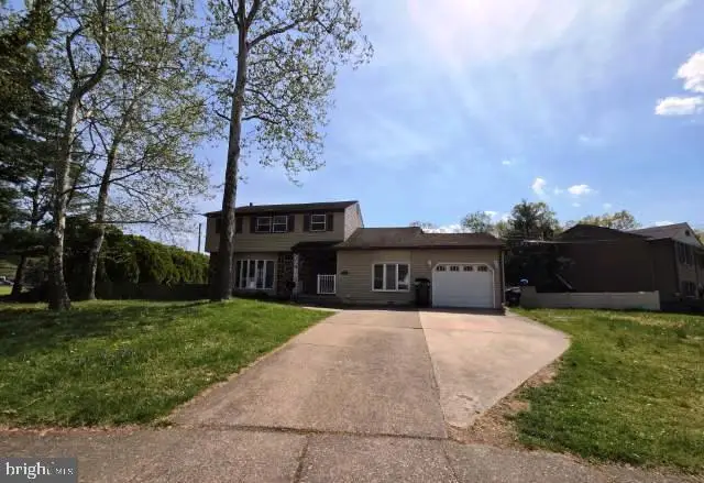 13 Gray Birch Ct, Blackwood, NJ 08012 - #1