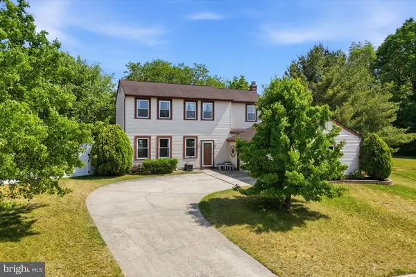 6 Freedom Pl, SEWELL, NJ 08080