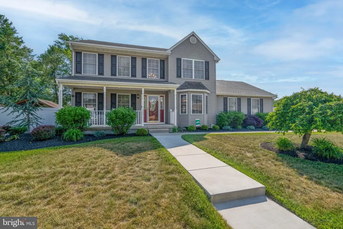 111 Horseshoe Dr, Mantua, NJ 08051 - #1