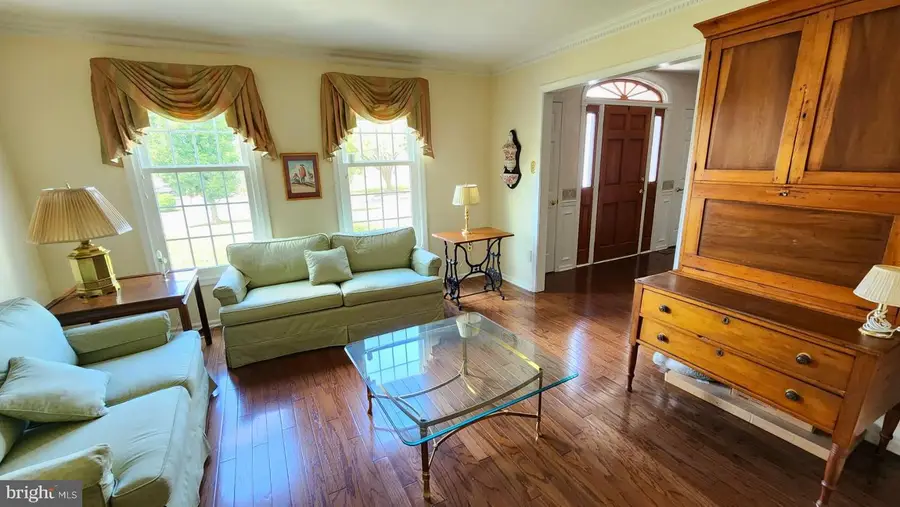 2 Talon Ct, Sewell, NJ 08080 - #3