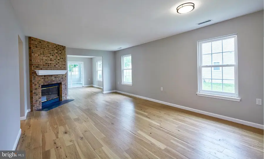 27 Kelly Dr, Deptford, NJ 08096 - #3