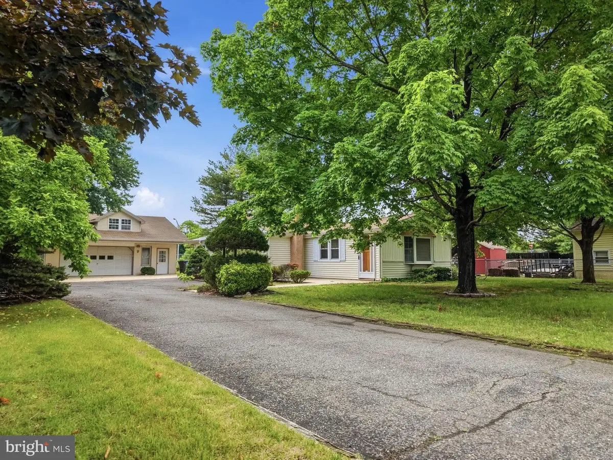 1413 Peden Ave, West Deptford, NJ 08093 - #1