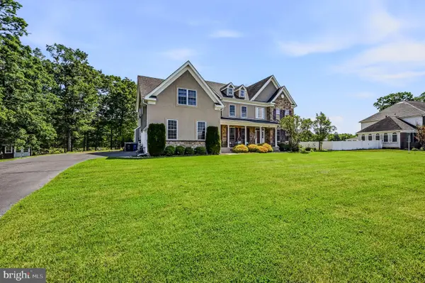 704 Rachel Dr, FRANKLINVILLE, NJ 08322