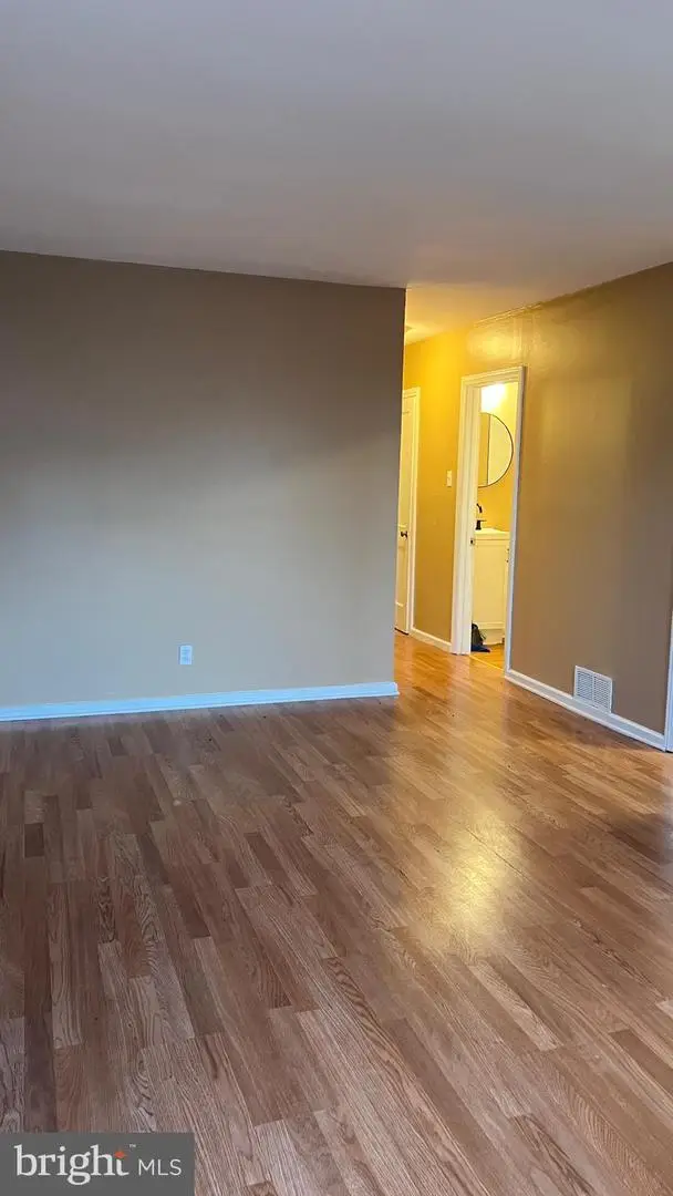 525 Page St, West Deptford, NJ 08096 - #1