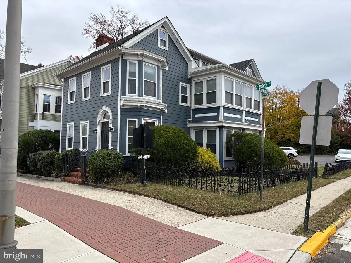 30 N Broad St, Woodbury, NJ 08096 - #1