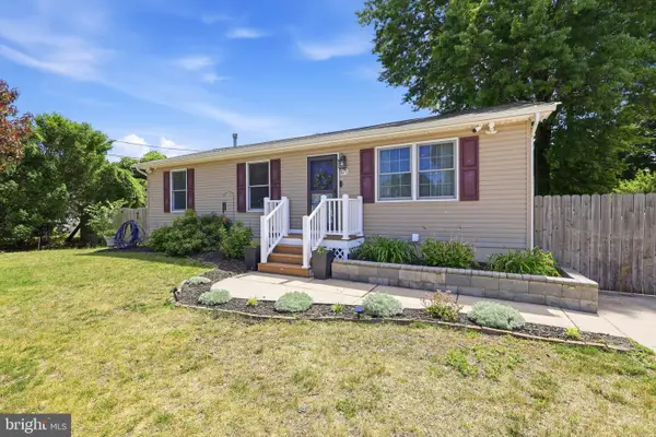 871 Trenton Ave, SEWELL, NJ 08080