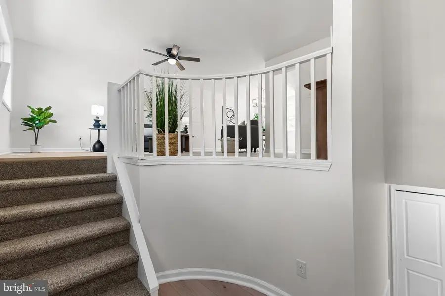 1051 Bradford Dr, Williamstown, NJ 08094 - #2