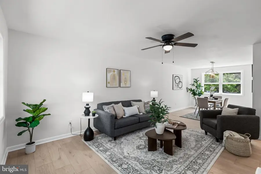 1051 Bradford Dr, Williamstown, NJ 08094 - #3