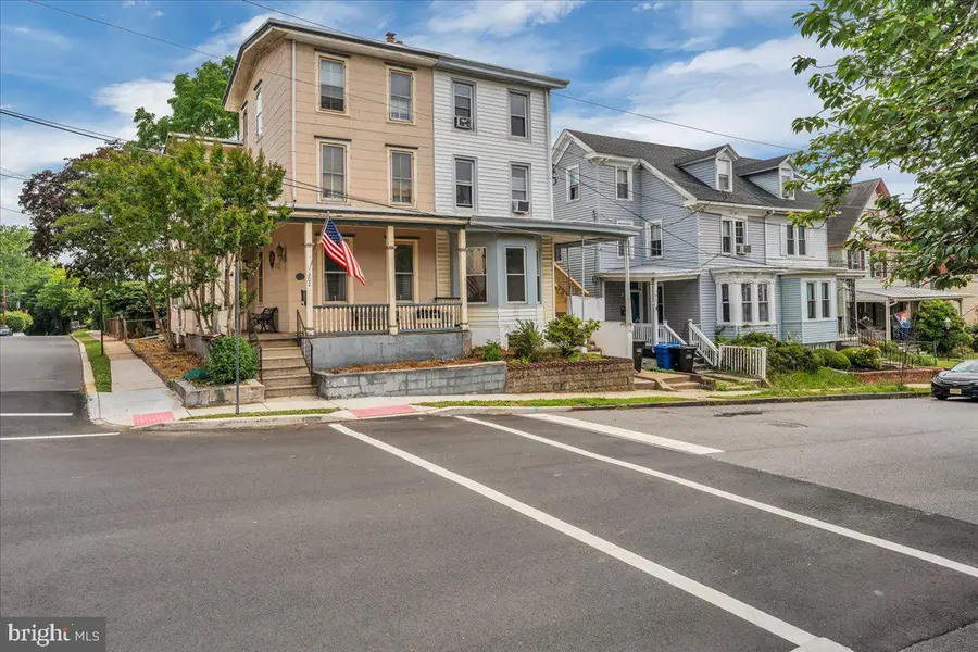 204 Hunter St, Woodbury, NJ 08096 - #2