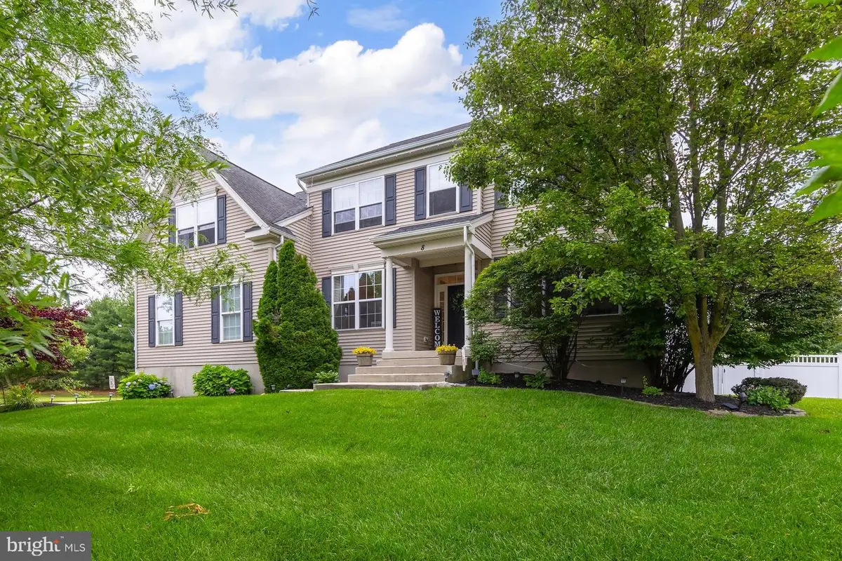 8 Woodfield Dr, Swedesboro, NJ 08085 - #1