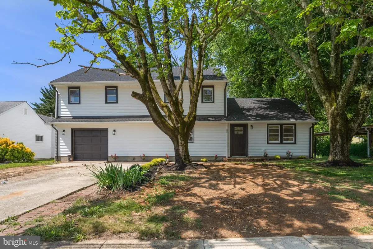 931 N Main St, Williamstown, NJ 08094 - #1