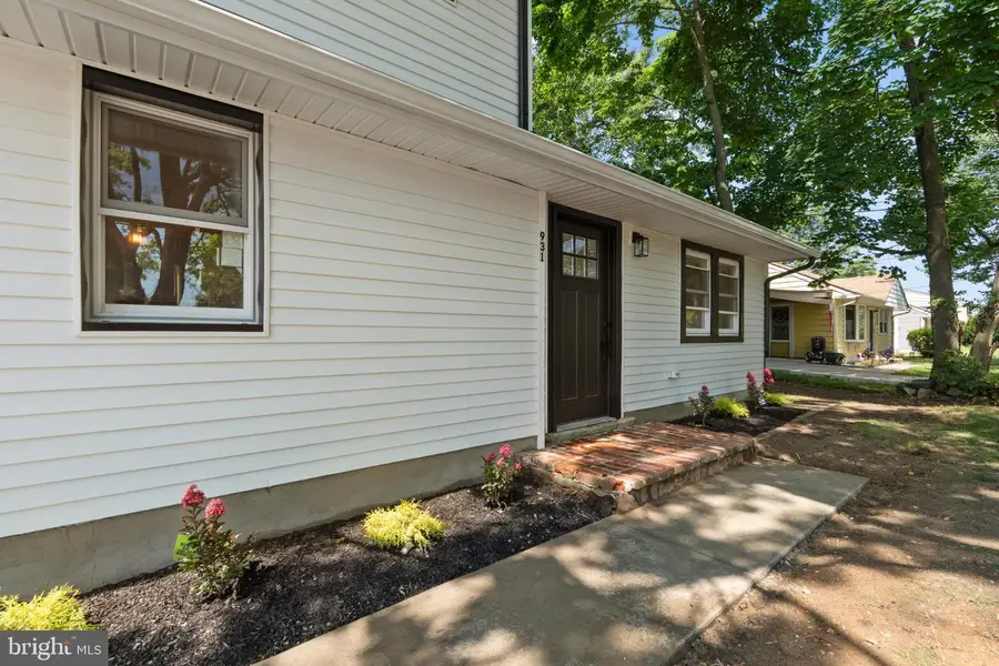 931 N Main St, Williamstown, NJ 08094 - #2