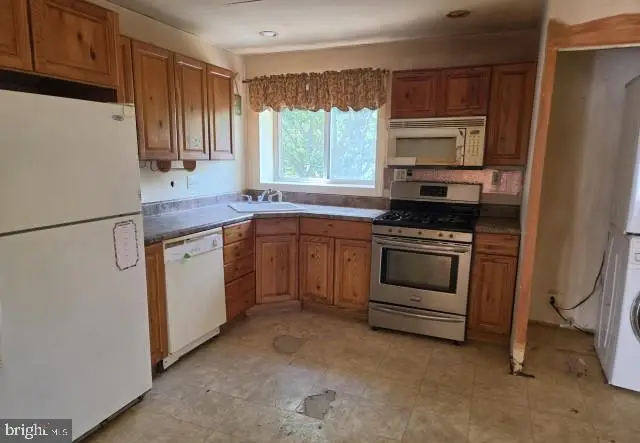 1846 Asbury Ave, Woodbury, NJ 08096 - #2