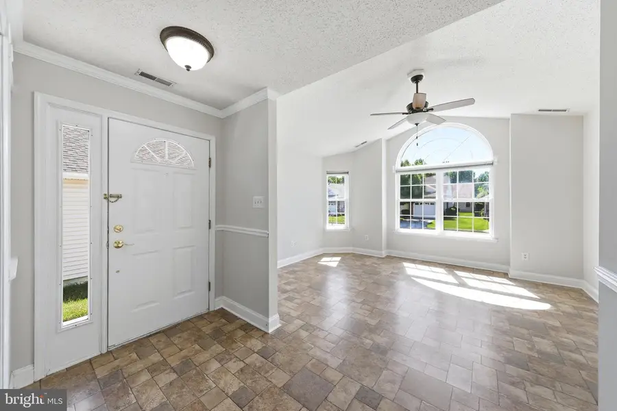 529 Key West Dr, Williamstown, NJ 08094 - #3