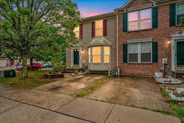 82 Clemens Ln, BLACKWOOD, NJ 08012