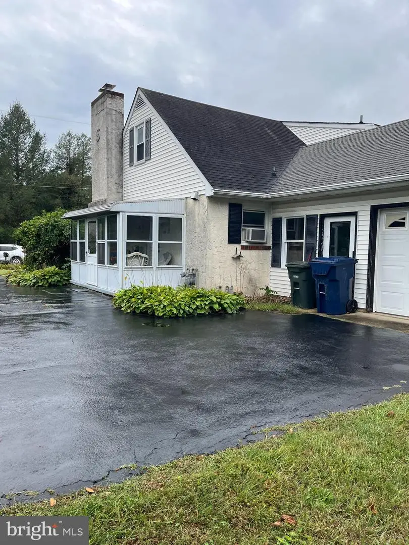 23 Genova Ave, Williamstown, NJ 08094 - #2