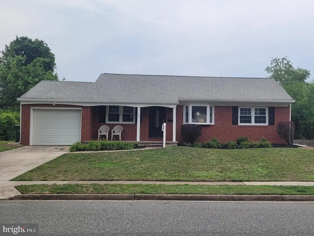 820 Jamestown Rd, Blackwood, NJ 08012 - #1