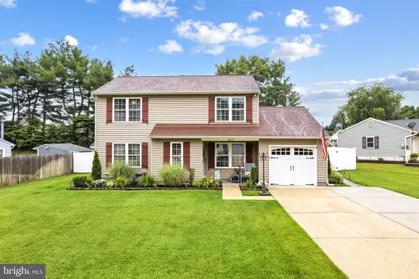817 Richmond Dr, SICKLERVILLE, NJ 08081