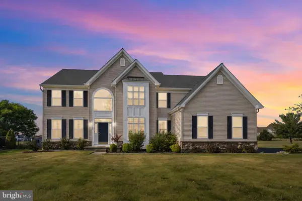 728 Farmhouse Rd, MICKLETON, NJ 08056