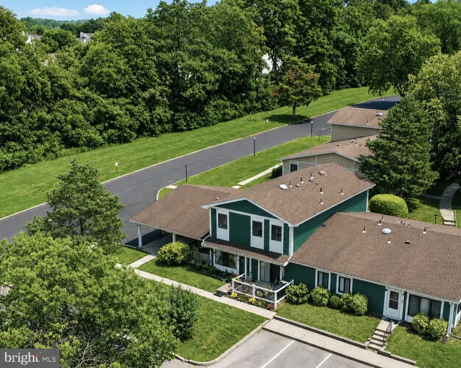64 Woodway Dr, West Deptford, NJ 08066 - #2