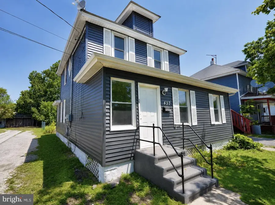 437 W Broad St, Paulsboro, NJ 08066 - #2