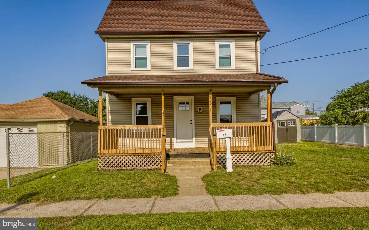 15 S Maple Ave, Gibbstown, NJ 08027 - #1