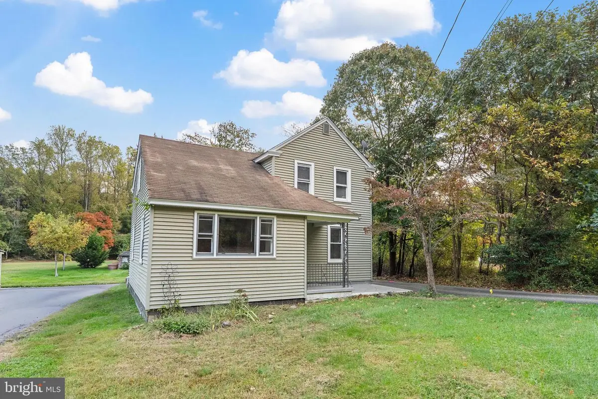 961 Main St, Sewell, NJ 08080 - #1