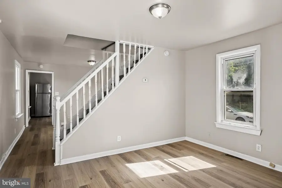 28 W Monroe St, Paulsboro, NJ 08066 - #3