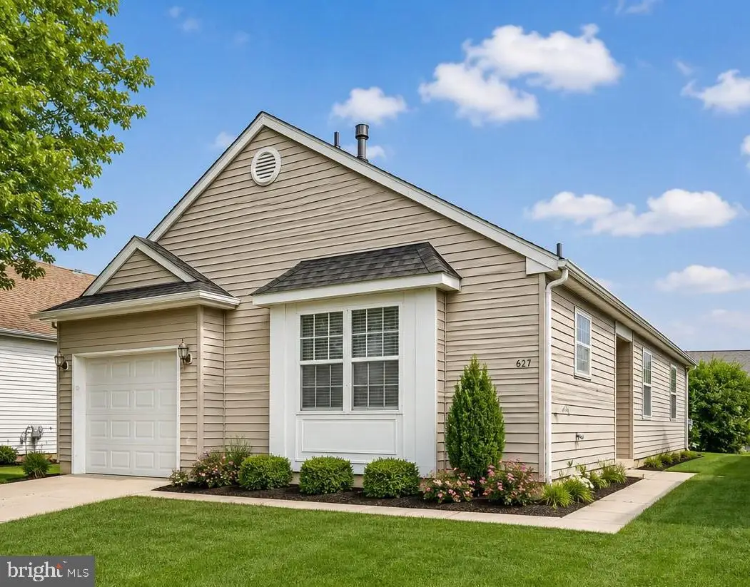 627 Barbados Dr, Williamstown, NJ 08094 - #1