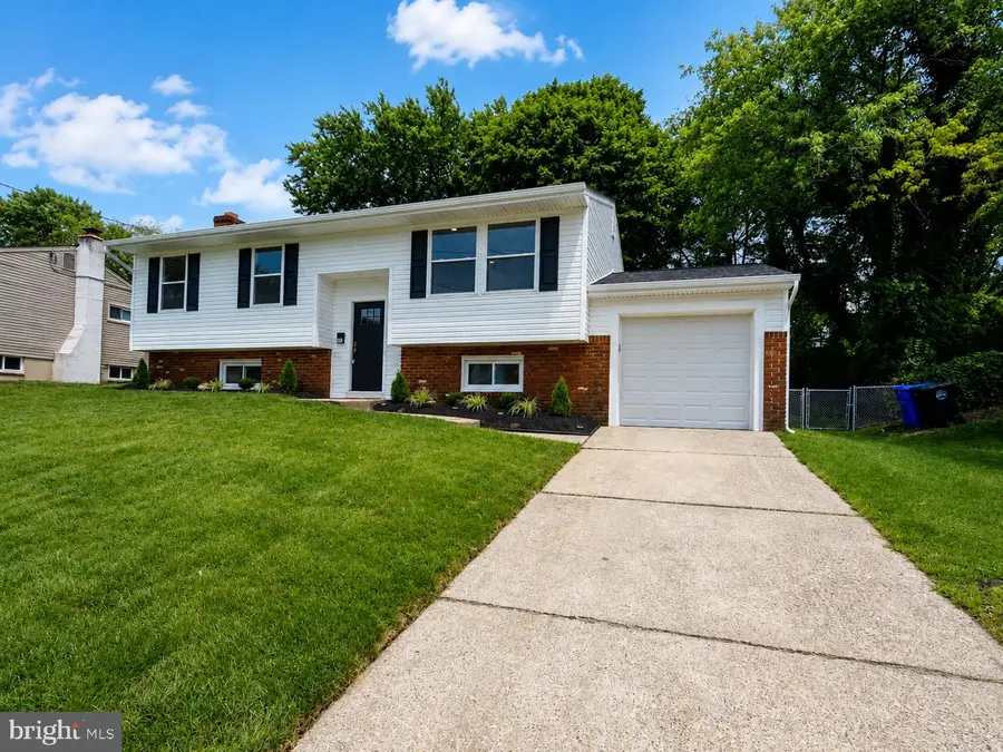 136 Moore St, Woodbury Heights, NJ 08097 - #3