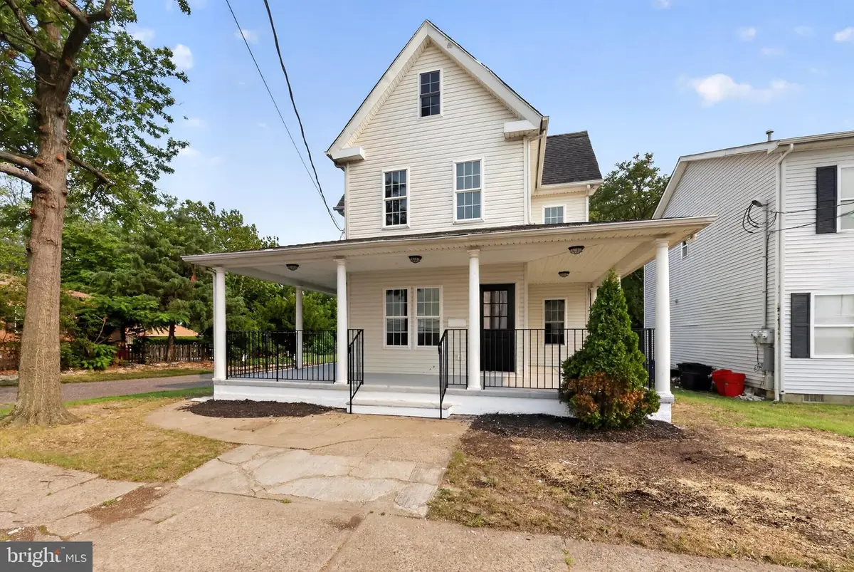 700 Clonmell Rd, Paulsboro, NJ 08066 - #1