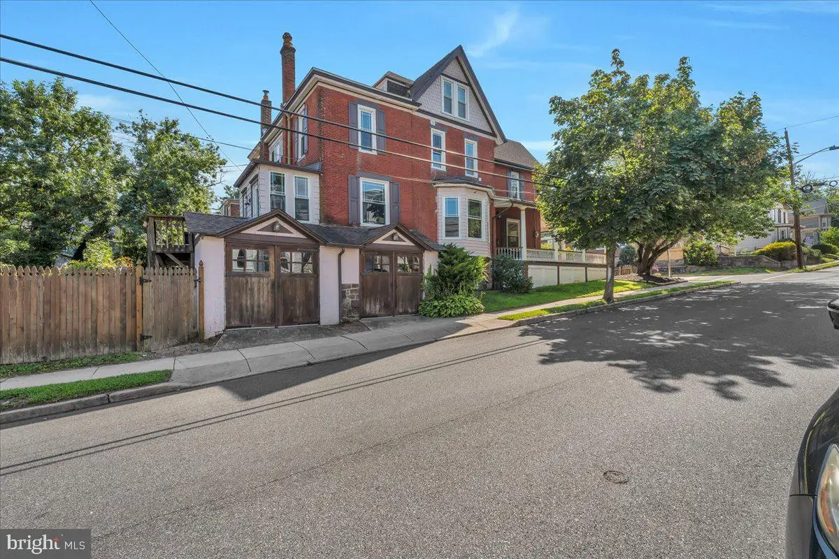 84 N Maple St, Woodbury, NJ 08096 - #1