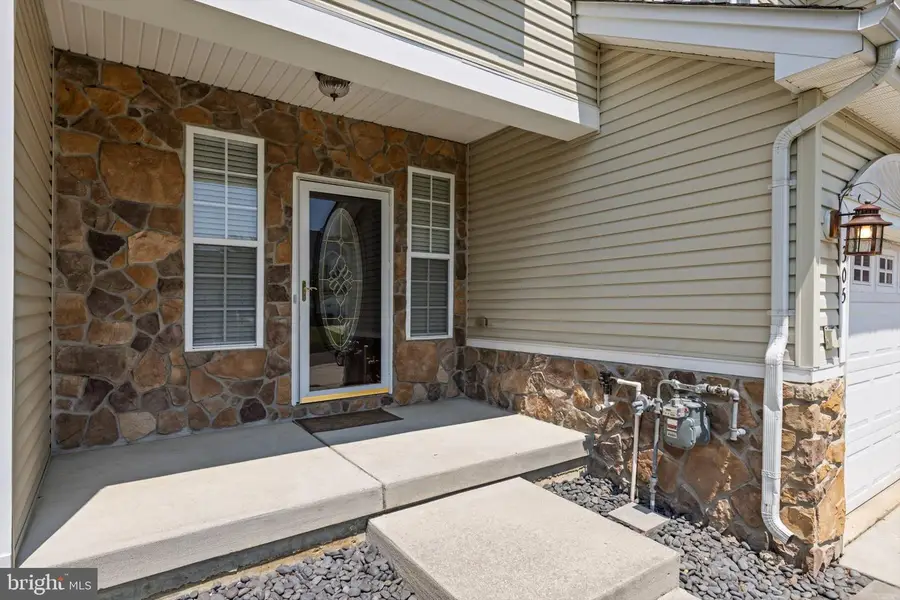 305 Keswick Dr #305, Woolwich, NJ 08085 - #3