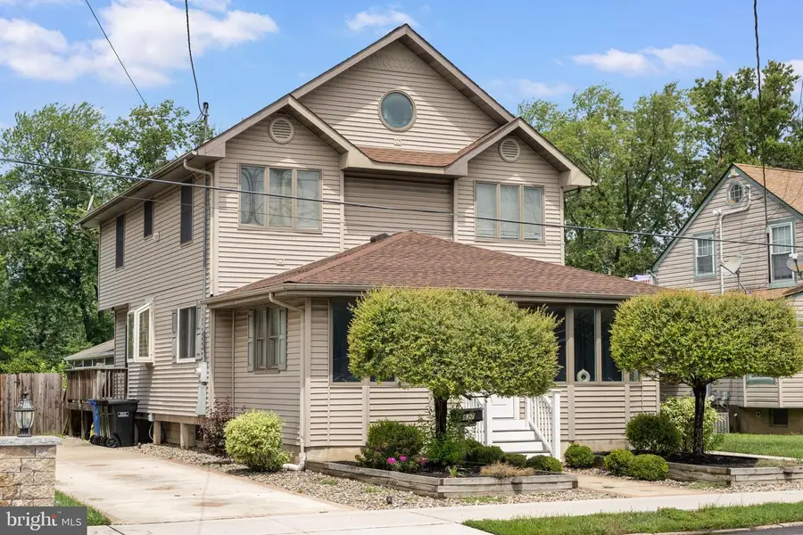 817 N Broad St, Woodbury, NJ 08096 - #3