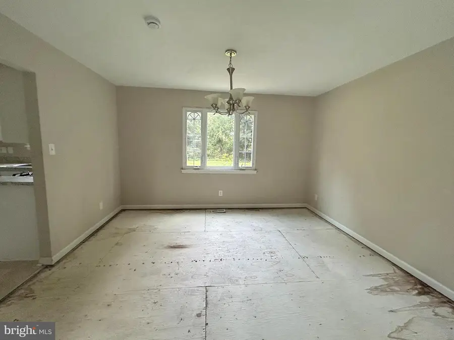 6 Harrell Ave, Williamstown, NJ 08094 - #3