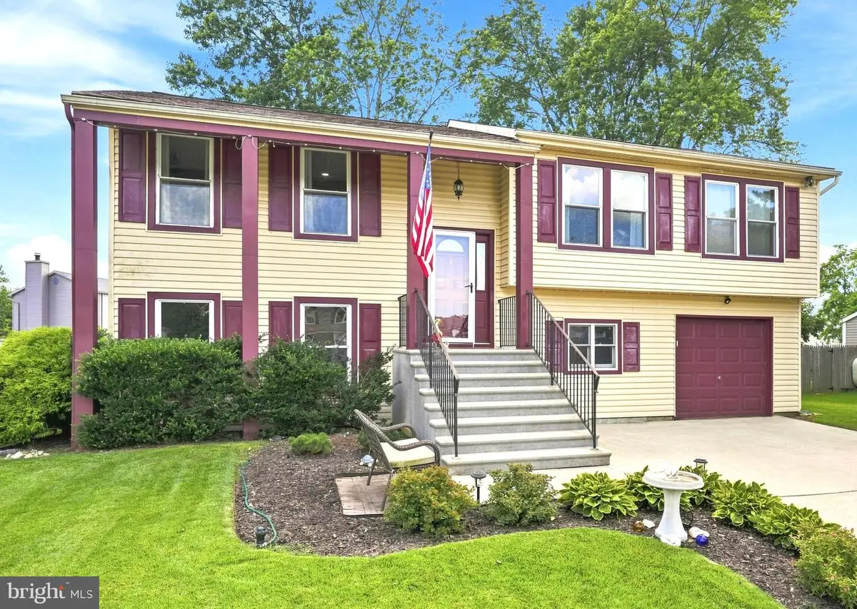 405 Jennifer Ln, Williamstown, NJ 08094 - #1