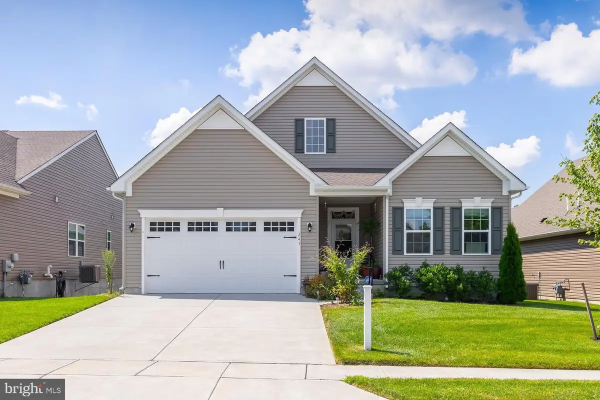 241 Amesbury Boulevard, Woolwich, NJ 08085 - #1