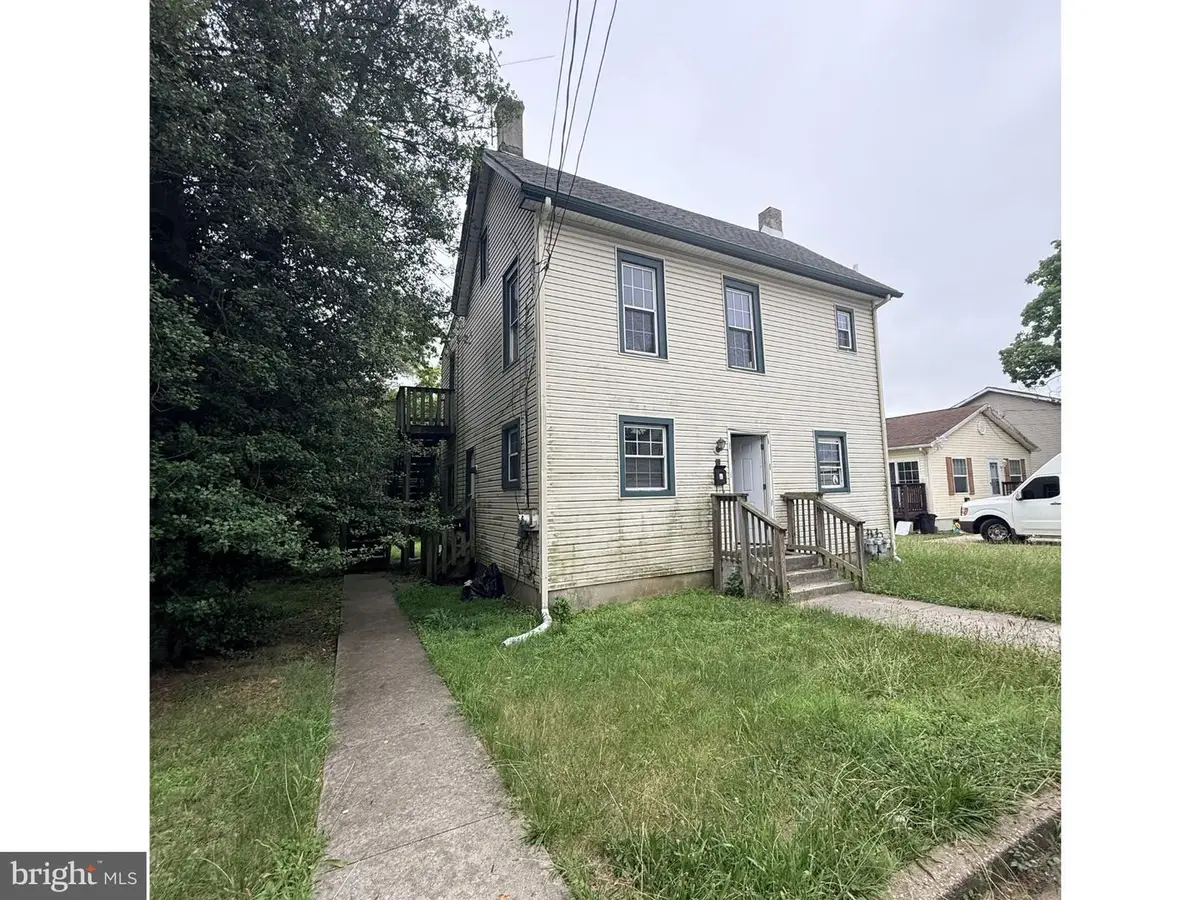 22 Madison Ave, Paulsboro, NJ 08066 - #1