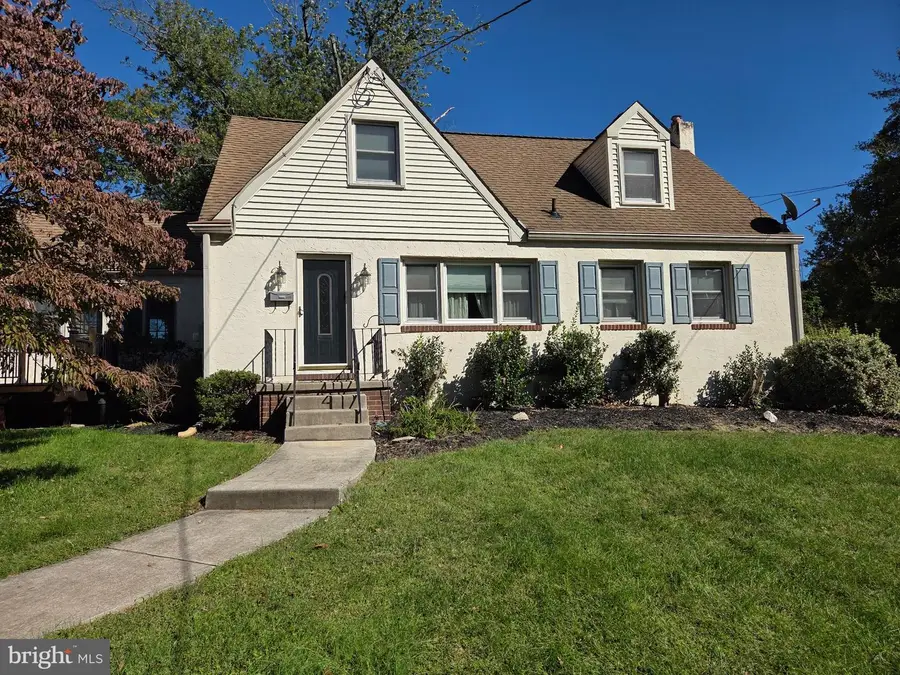 275 Glenwood Ave, Woodbury Heights, NJ 08097 - #2